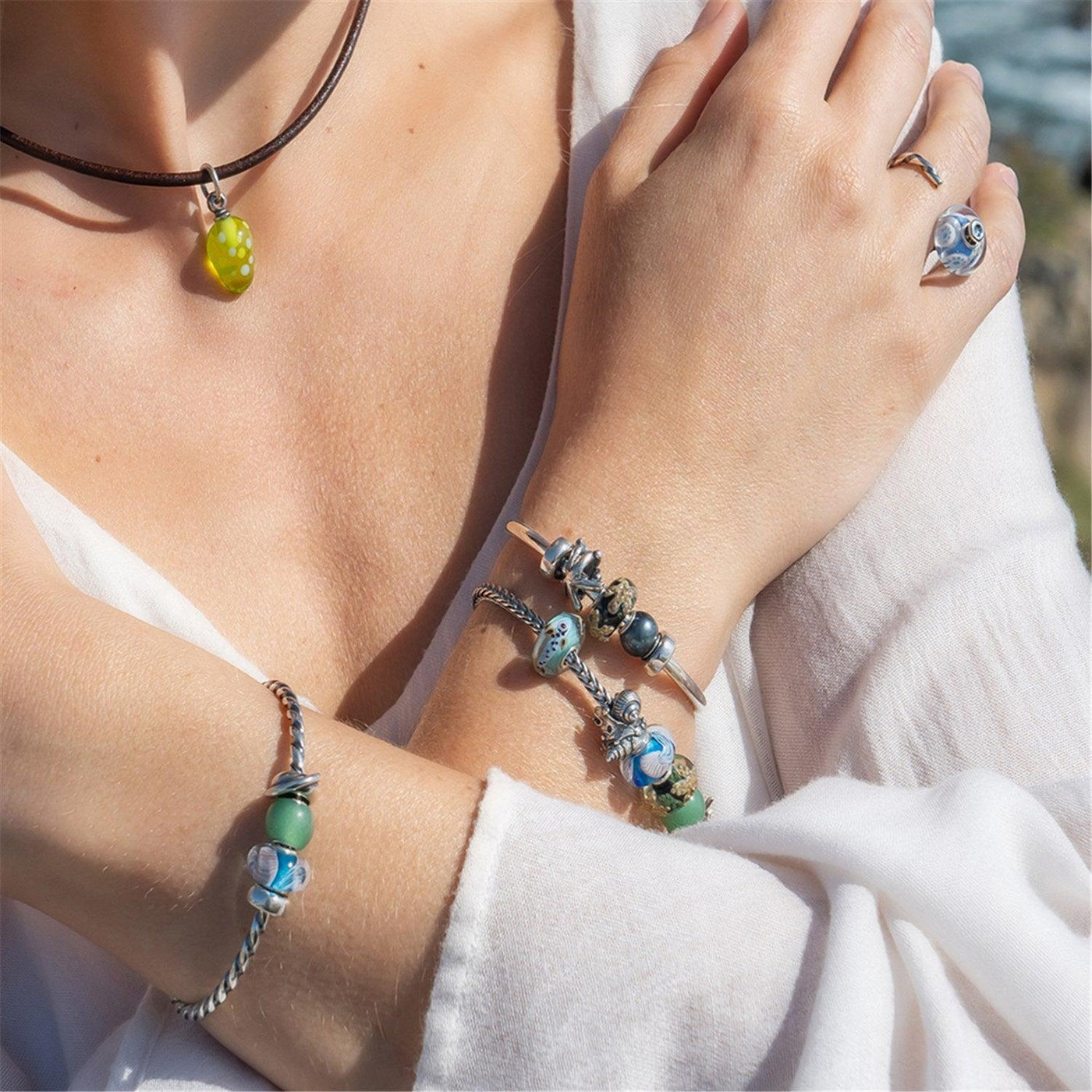 Áhított Korall Bead - Trollbeads Ékszerek Magyarország