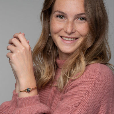 Rugalmasság Virág Bead - Trollbeads Ékszerek Magyarország